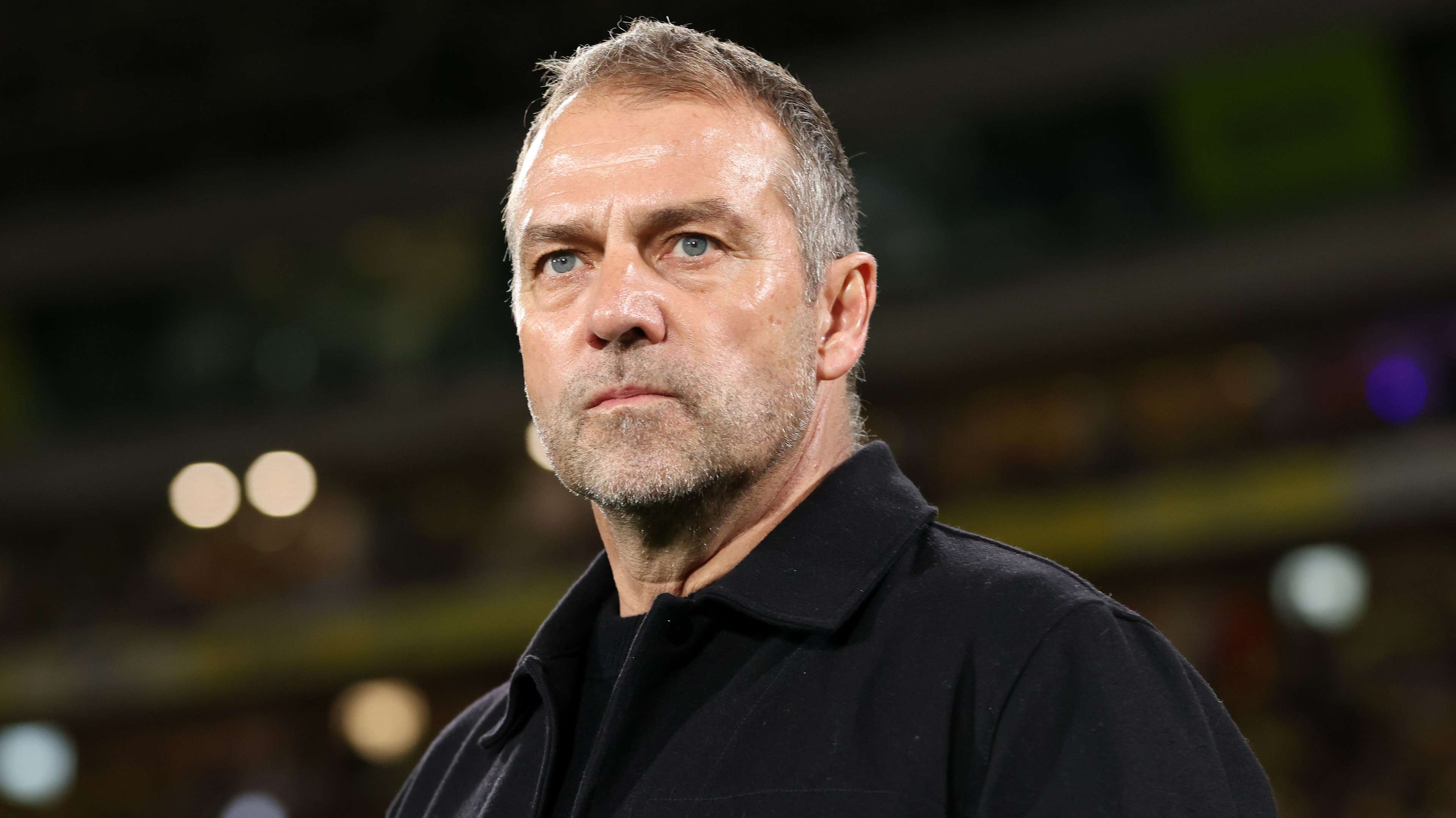 赛场上备受 赛场上备受